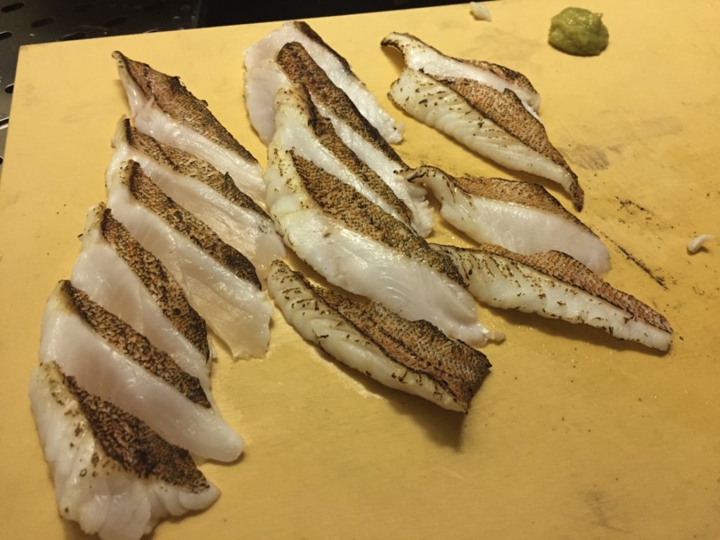 キジハタ料理 釣ったキジハタの炙り寿司 梅肉 酢と塩で頂く美味しい食べ方 釣りキチ隆の視点